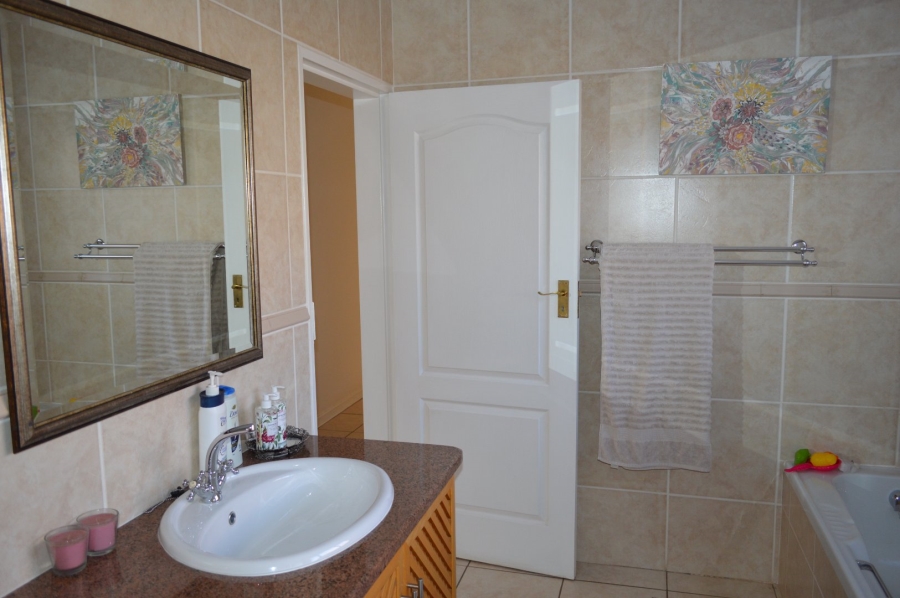 3 Bedroom Property for Sale in Wilkoppies North West